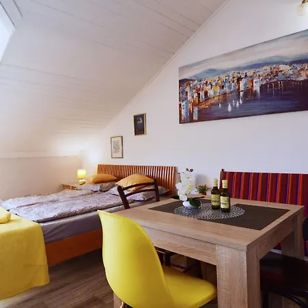 Apartment Rosi Split